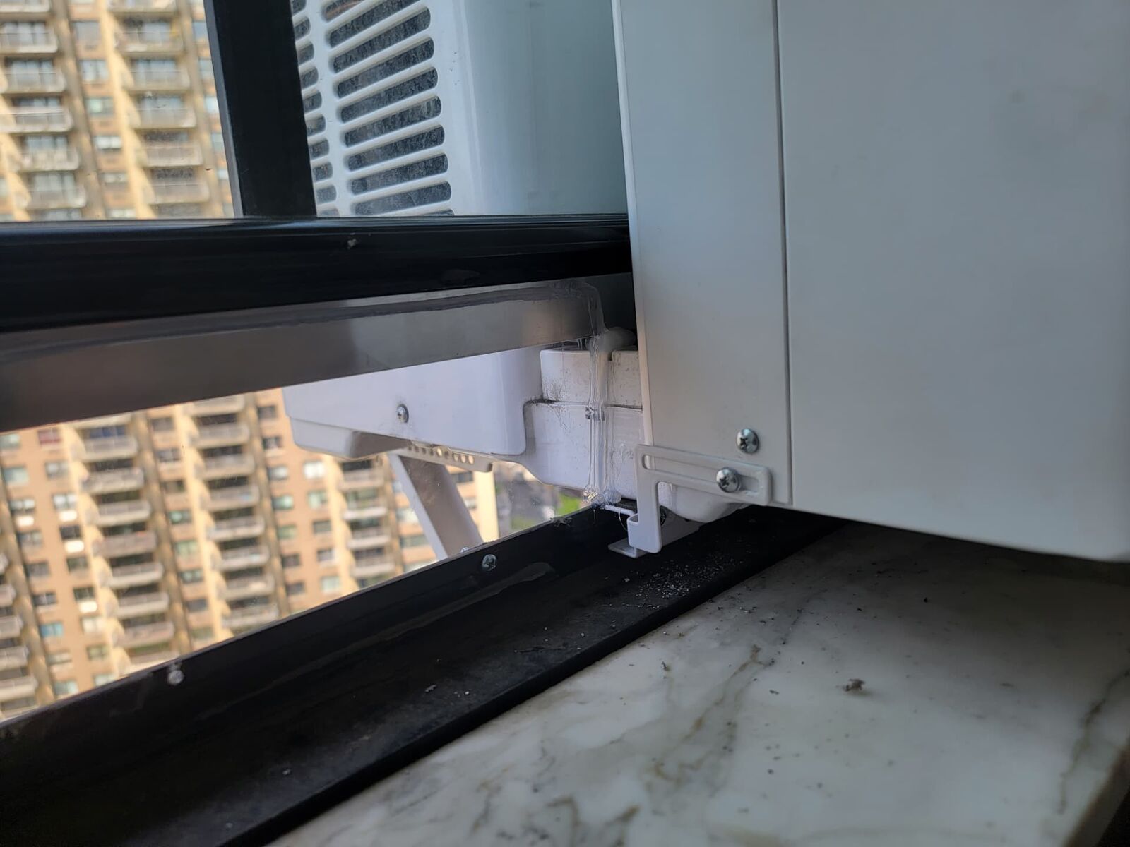 Clear plexiglass AC installation 4
