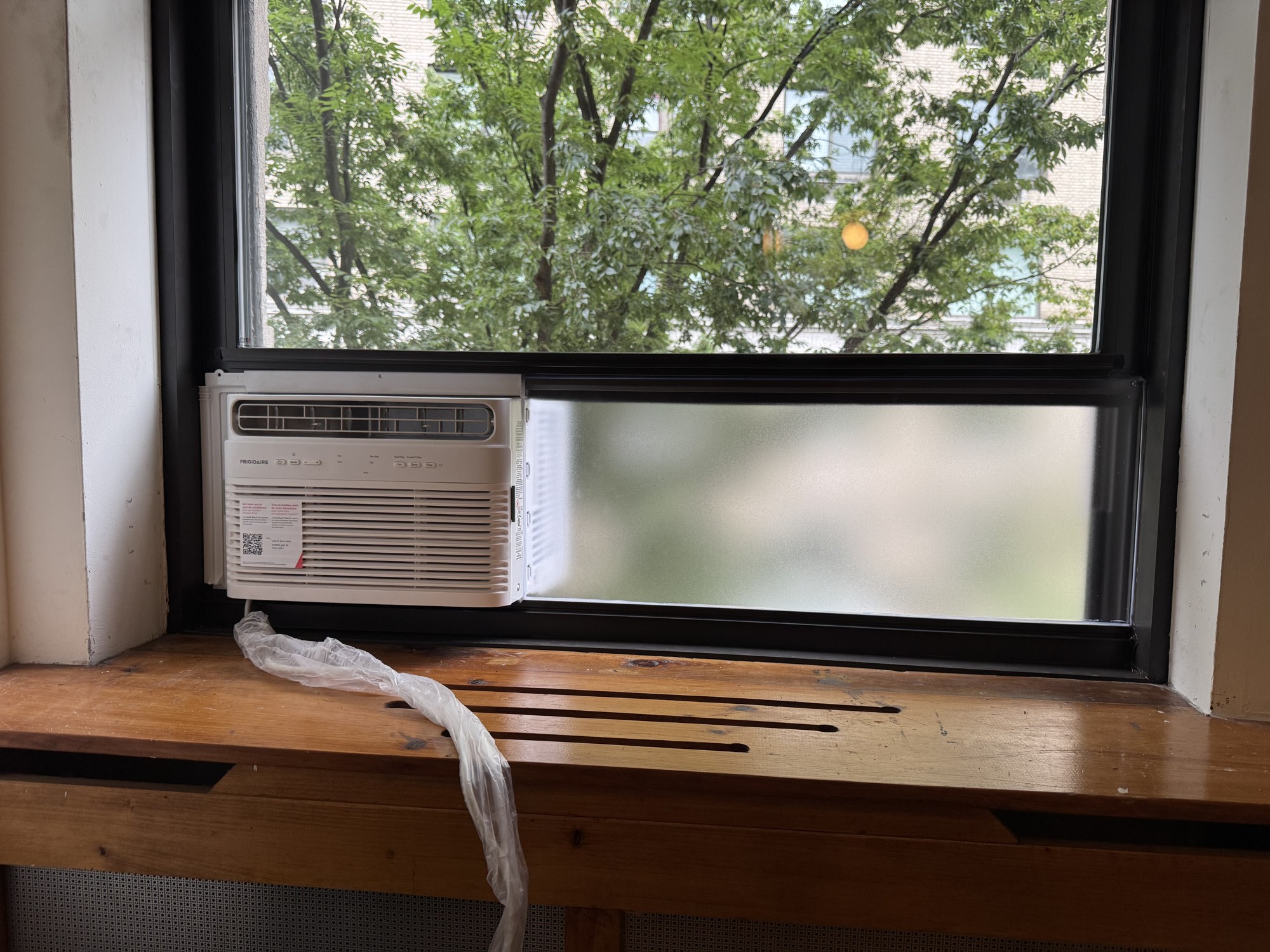 Extra wide window w/ frosted plexiglass