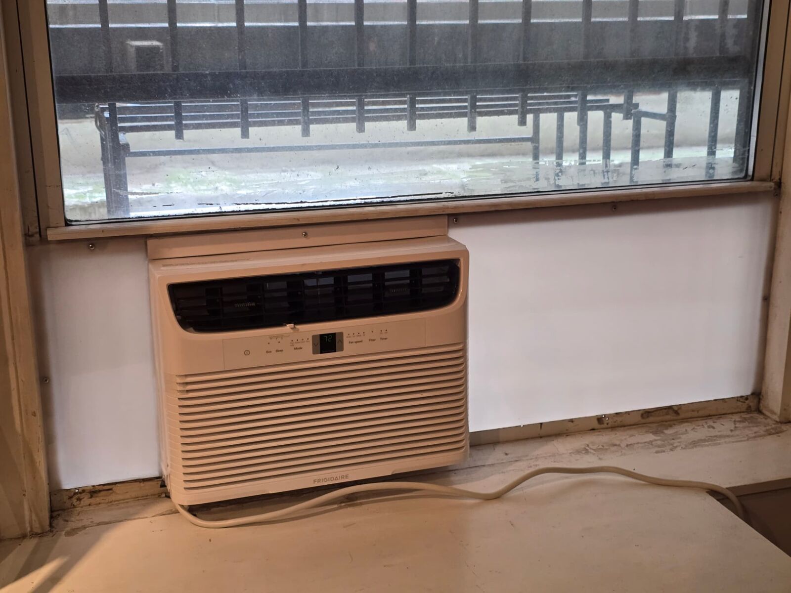 White plexiglass AC installation 2